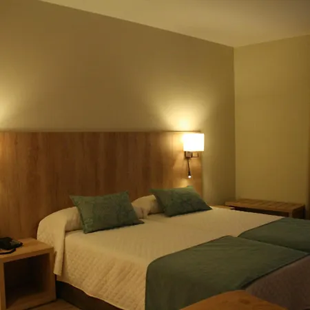 מלון & Real Anayet