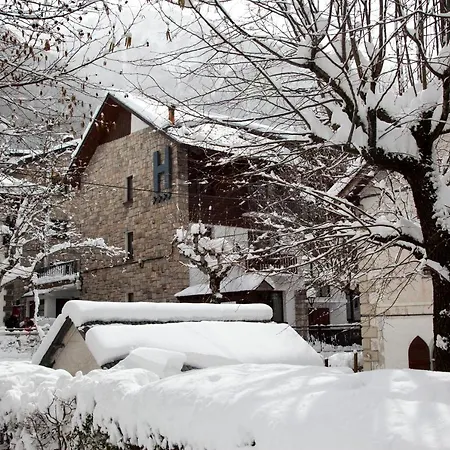 & Real Anayet Canfranc