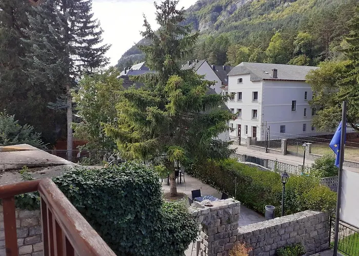 & Real Anayet Hotell