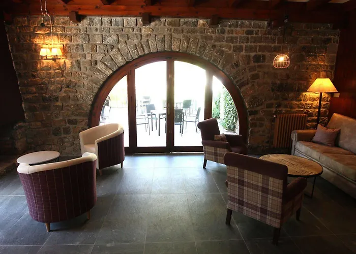 & Real Anayet מלון